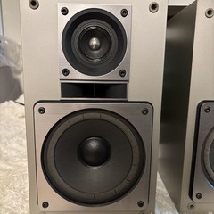 Mitsubishi Z-40 Interplay Vertical Turntable