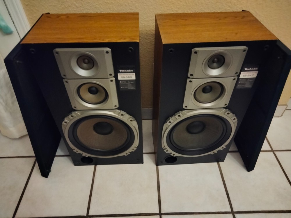 Vintage Pair Technics SB-S407 3 Way 150 Watts Hi-Fi Speakers Tan Cabinet W/Grill