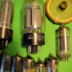 Lot 13 Vintage Vacuum Tubes RCA GE Sylvania + Shields Knobs Untested