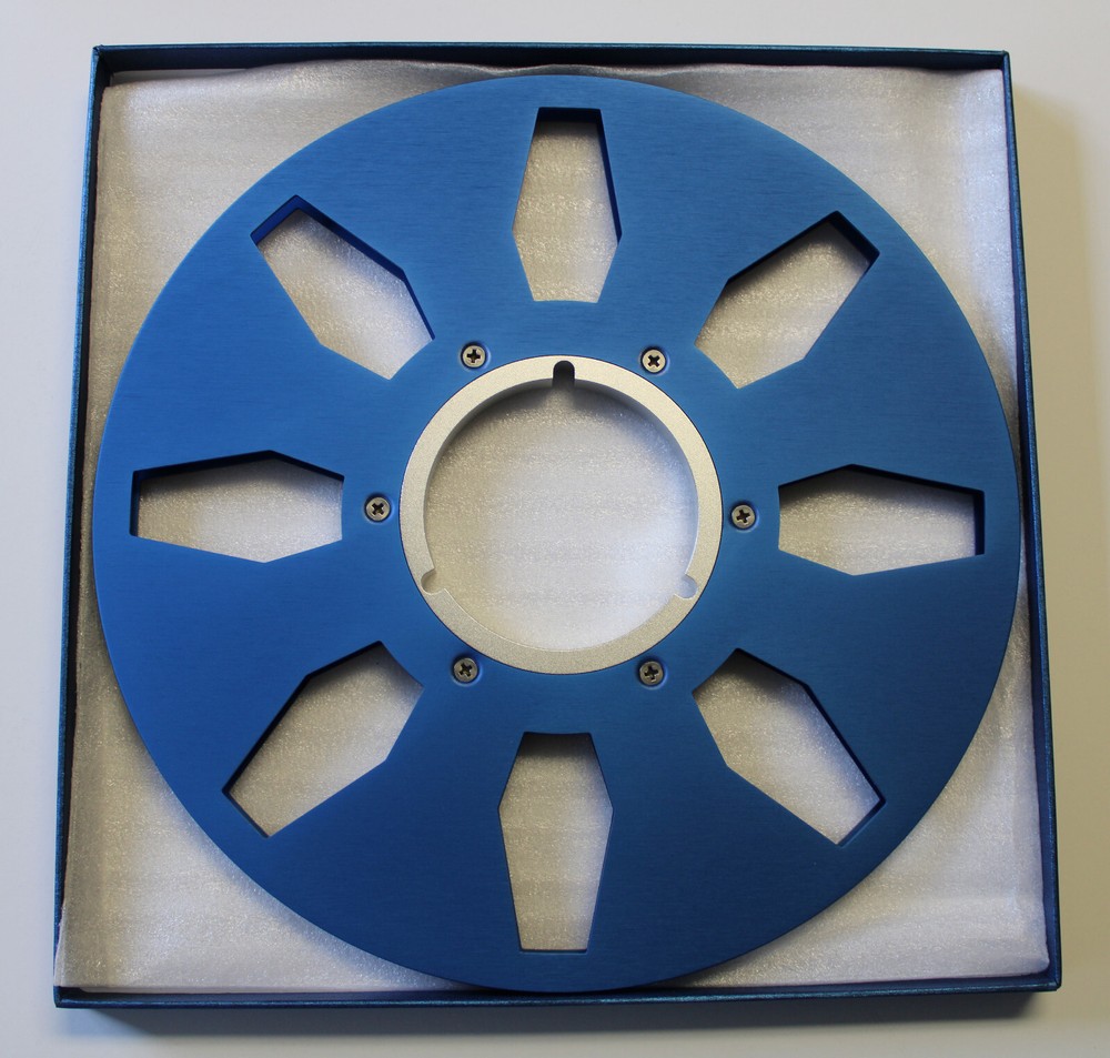 ANALOG AUDIO 10.5″ X 1/4″ PRECISION METAL TAPE REEL IN BLUE – STUDER AMPEX OTARI