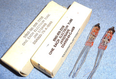 2 NOS Raytheon JANl 5784WB Subminiature Vacuum Tubes – Dual Control Pentodes