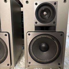 Mitsubishi Z-40 Interplay Vertical Turntable