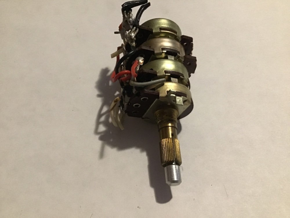 Sony STR-6120….Volume and Balance Control..Not tested.
