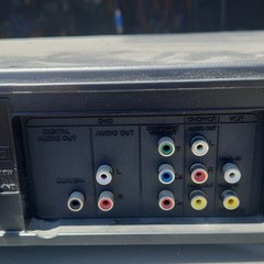 SANYO FWDV225F DVD Player VCR Combo, 4-Head VHS, Plays VHS & DVD