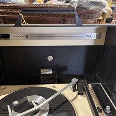 General Electric GE Wildcat Portable Record Player Turntable, UNTESTED FOR PARTS