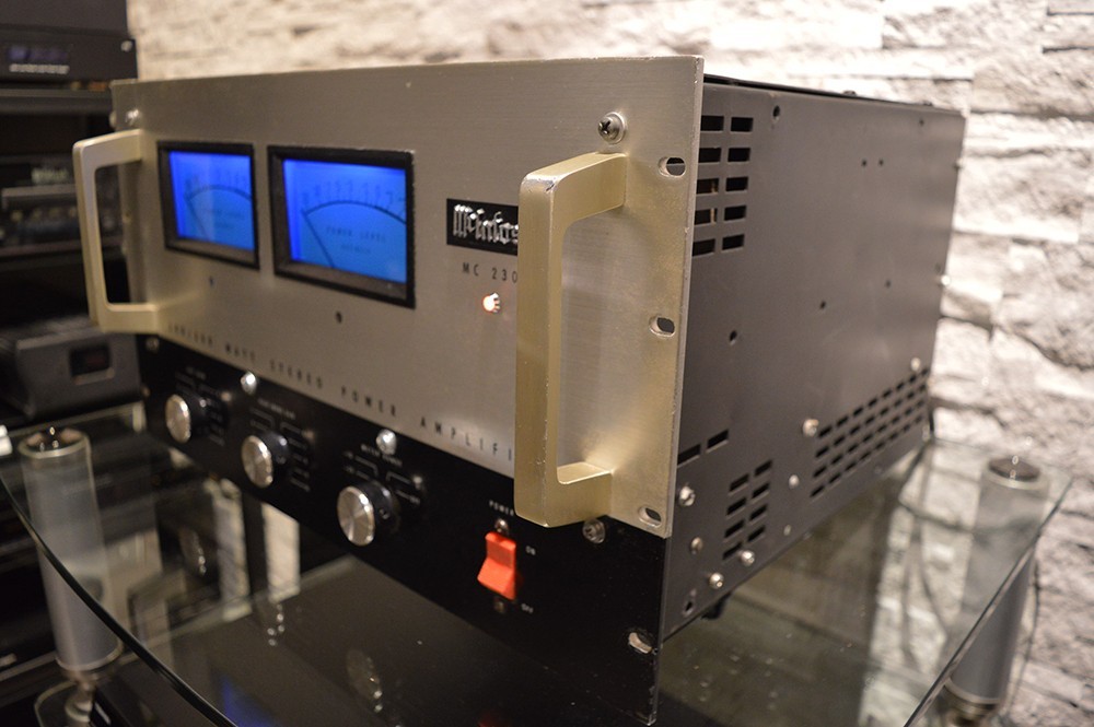 McIntosh MC-2300 Power Amplifier (300 wpc / 600 watts mono) – Grateful Dead