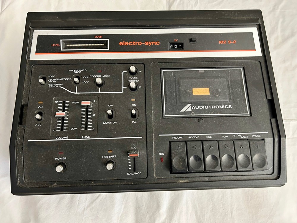 Audiotronics Classette 162S-2 Cassette Player Recorder UNTESTED