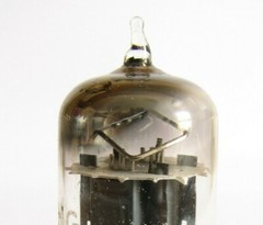 1956 Tung-Sol 12AX7 (ECC83) Tube – Hickok TV7B tests @ 44/45, Min:32/32