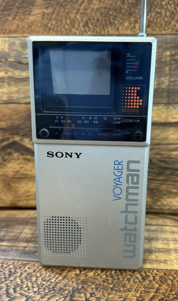 VINTAGE SONY VOYAGER WATCHMAN PORTABLE ANALOG TELEVISION HAS SOUND AND PICTURE