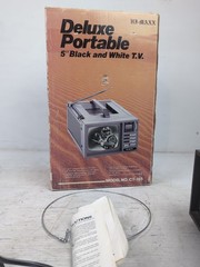 Uratech Model Ct-105 Deluxe Portable TV 5” Battery Operated External Antenna Box