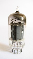 1956 Tung-Sol 12AX7 (ECC83) Tube – Hickok TV7B tests @ 44/45, Min:32/32