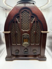 Vintage General Electric Model 7-4100JA Cathedral AM/FM Radio Reproduction Works