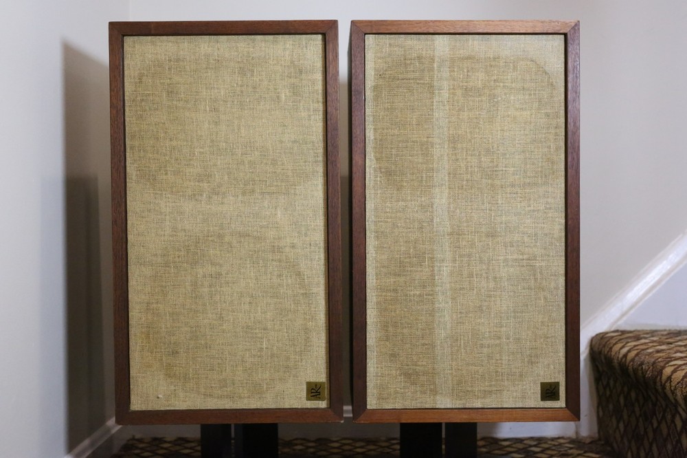 Acoustic Research AR-2ax Vintage Speakers Pair Tested Working Original Drivers!