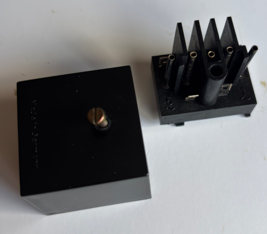 Dual 1229Q Vintage Stereo Turntable Switch Block Assembly