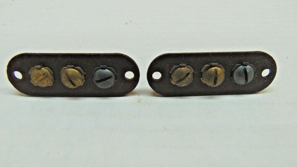 NOS 1940 Vintage 3 Terminal Phenolic Antenna or Speaker Screw Strip set of 2