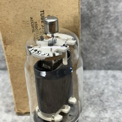 NOS NIB US ARMY US NAVY NATIONAL UNION JAN CNU 813 TUBE DATED 1945 VT-144 TUBE