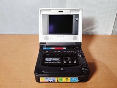 Sony GV-D800 Digital8 8mm Video Cassette Recorder Player Hi8 Video8 Tested Japan