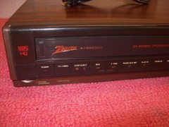 Vintage Zenith VRF255 4-Head VHS HQ VCR With On-Screen Programming, Tested,Works