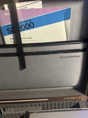 Sony SL-2000 Betamax Beta VCR Set + AC-220 + Case, Cables, Manual TESTED VTG