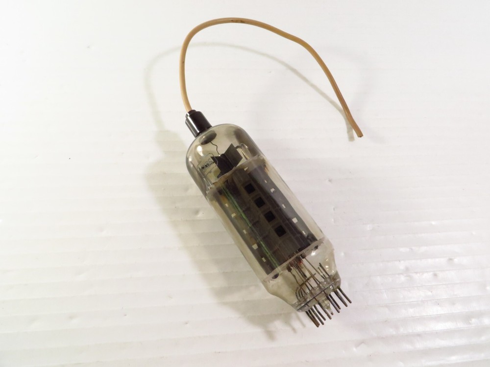 VINTAGE RCA 6KD6 VACUUM TUBE, FREE 2-3 Day Ship!!!
