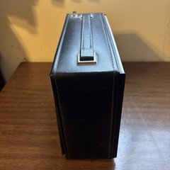 AUDIOVOX VINTAGE 5 BAND RADIO K-50