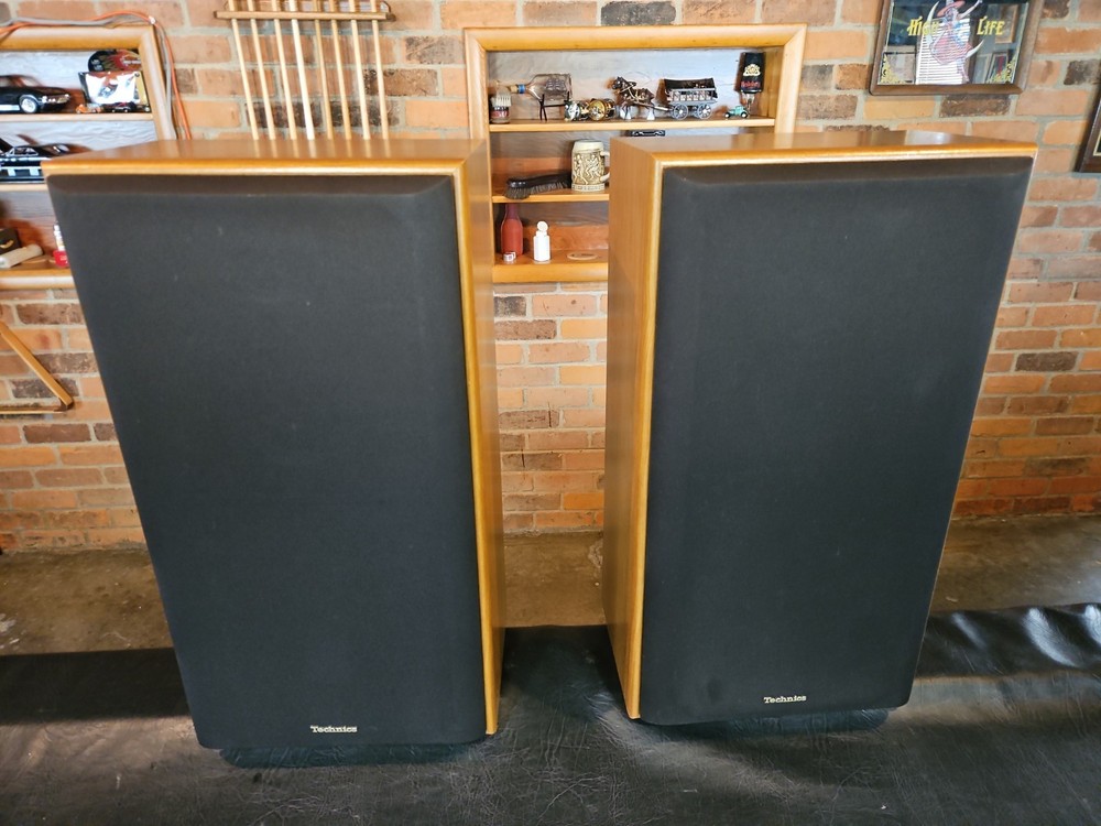**USA MADE** Vintage Technics SB-CR77 3-Way Floor Speakers Pair 200W 8ohm