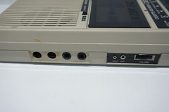 CALIFONE CAS1500 PORTABLE CASSETTE RECORDER / PLAYER with AC ADAPTER