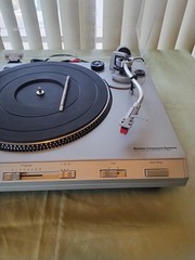 MCS 6701 TURNTABLE WORKING DIRECT DRIVE VINTAGE BOTH SPINDLES FULL AUTO AT CART