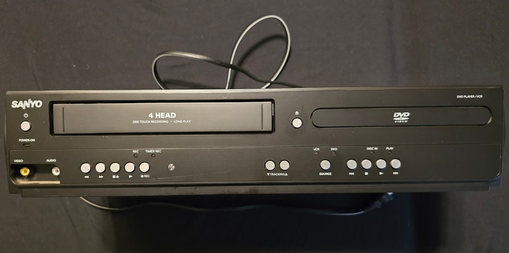 TESTED Sanyo FWDV225F DVD VCR Combo Player 4-Head Hi-Fi Stereo Tape Deck No Remo