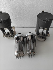 8-pin Sockets for tube GU-50 / LS50 5C9S Lot of 2 used