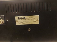 TEAC A-510 STEREO CASSETTE DECK Serial # 9211 117 VAC 60HZ 27 W Made in Japan