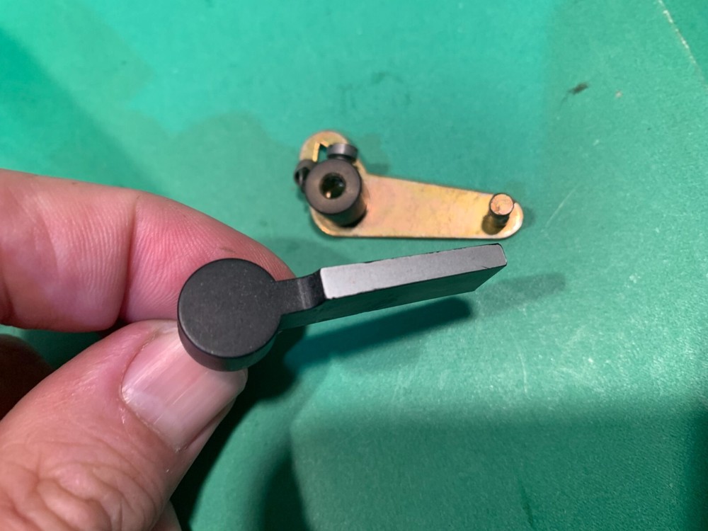 Dual 1229 Vintage Stereo Turntable Parting out – Start Lever Assembly