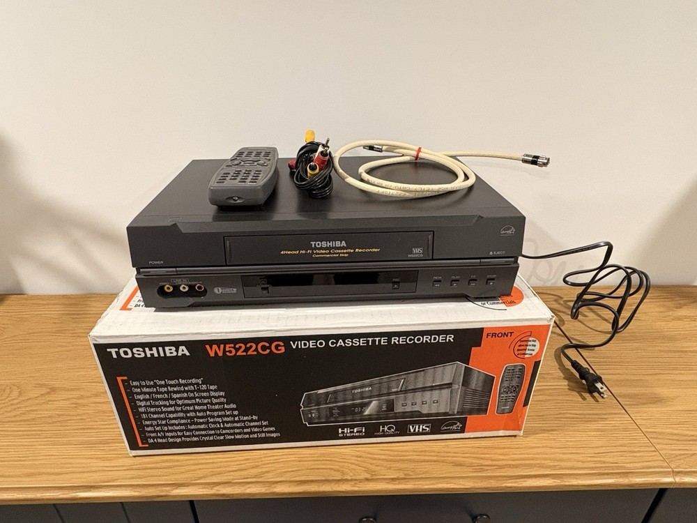 Toshiba W-522CG 4-Head Hi-Fi VCR VHS Player Tested Cleaned w/Original Box Remote