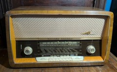 Retro 1960’s Loewe Opta Vineta Stereo German Tube Radio 4781W Wood VTG
