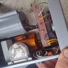 Vintage 1964 Hughes Aircraft Company ROBINAIR no. Ld-101 Leak Detector. Untested
