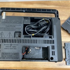 -Parts-GE Vtg General Electric AM/FM Portable Radio Model 7-2825H Battery/Cord