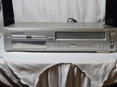 Emerson EWD2202 DVD/VHS VCR Combo Player 4-Head Hi-Fi Stereo w/ Universal Remote