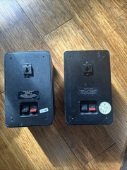 Realistic Minumus 7 Indoor Outdoor Bookshelf Speakers Model 40-2030C With Wires.
