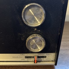 AUDIOVOX VINTAGE 5 BAND RADIO K-50