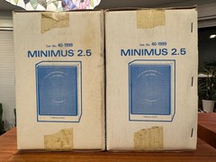 Vintage Realistic Minimus 2.5 #40-1999 Bookshelf Speakers, PAIR, 1984 Paper