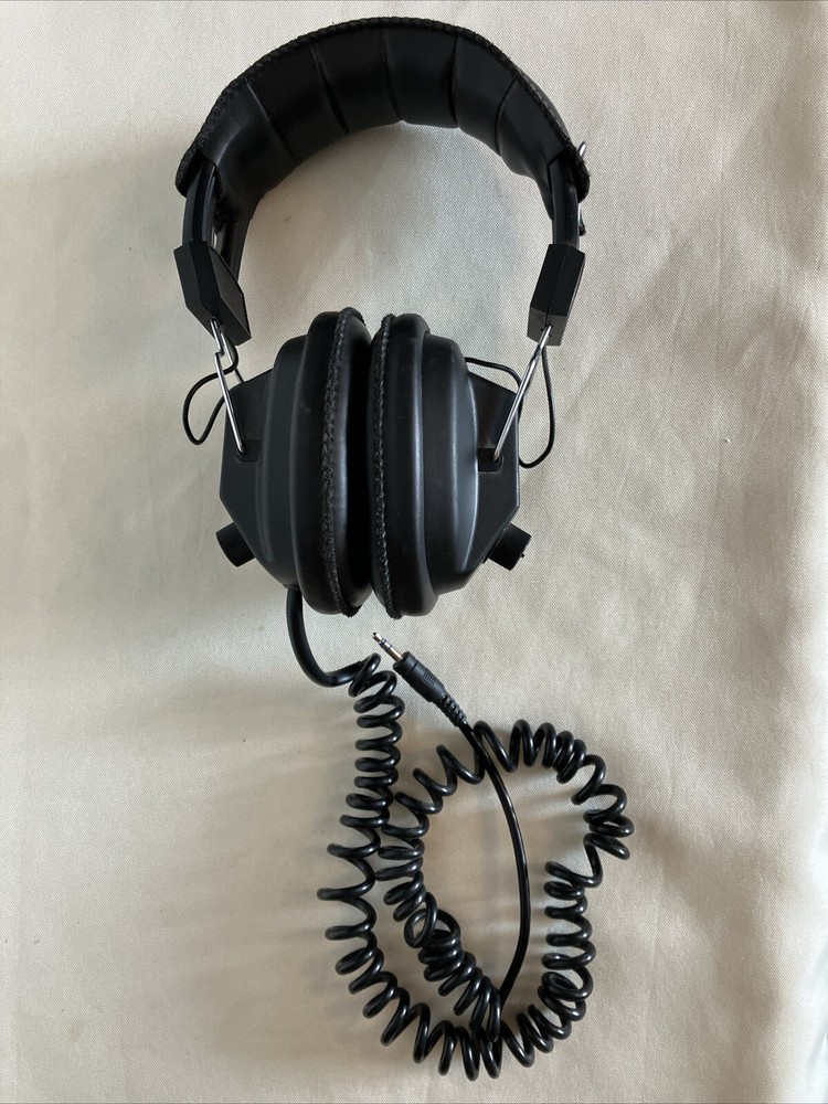 Vintage HD-3030 Stereo Mono Headphones Black Padded Volume Control Multi Jack