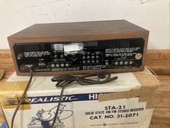 Realistic STA-21 AM/FM Stereo Receiver Walnut Casing. TESTED. WORKS EXCELLENT!
