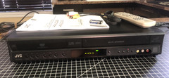 Serviced – JVC SQPB VHS/SVHS DVD/VCR Combo HR-XVC40B + Manual & Original Remote