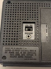 GE General Electric Solid State Radio Model 7-2810E Portable AM/FM Works Great