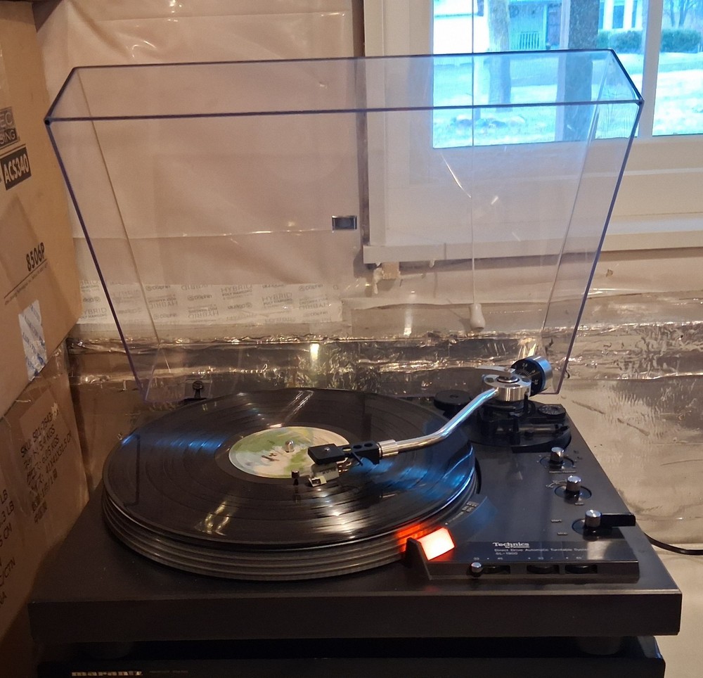 Technics Sl-1900 Direct Drive Automatic Turntable incl dustcover & cartridge