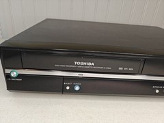 TESTED Toshiba D-VR650KU DVD VCR Recorder VHS Cassette Tape Player Combo Dubbing