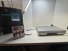 Sony COMBO DVD Player/Video Cassette Recorder SLV-D370P NO REMOTE TESTED