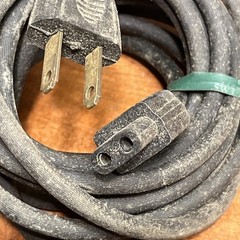 Vintage Electrical Cord Plug Lot Bakelite Lamp Appliance Wiring Untested