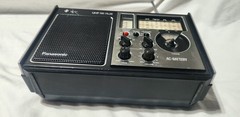Vintage Panasonic RF-1115 UHF, PSB High, AM, FM, AC/DC portable radio