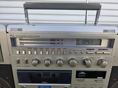 Vintage Hitachi TRK-9900 Boombox